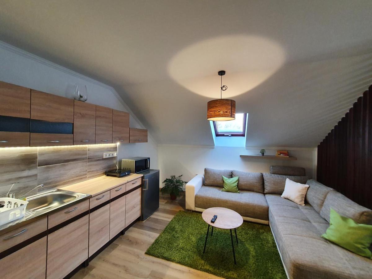 Reteskert Vendeghaz Es Apartman Белапатфалва Екстериор снимка